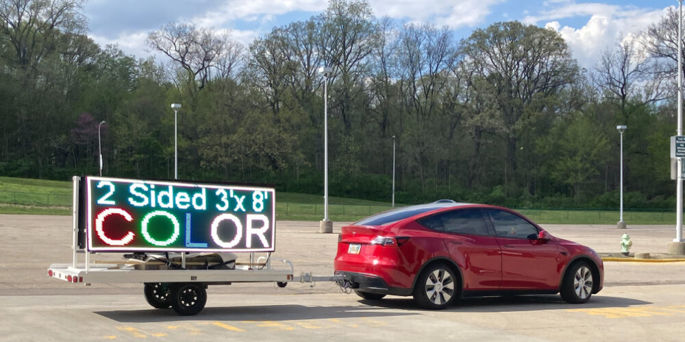 LEDSIGNZ: BROADCAST ANYWHERE